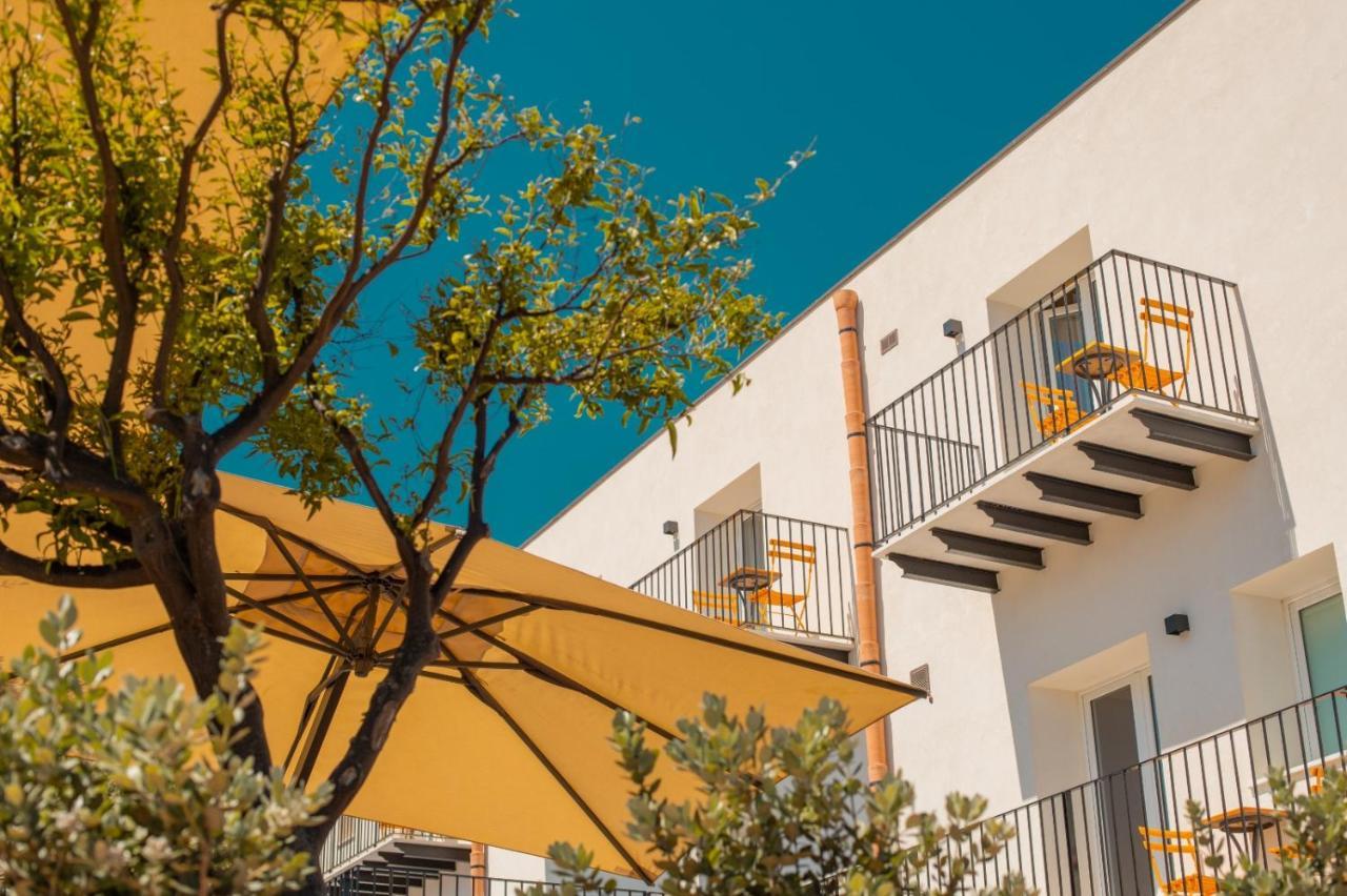 צ'פאלו Villa Toto Resort מראה חיצוני תמונה