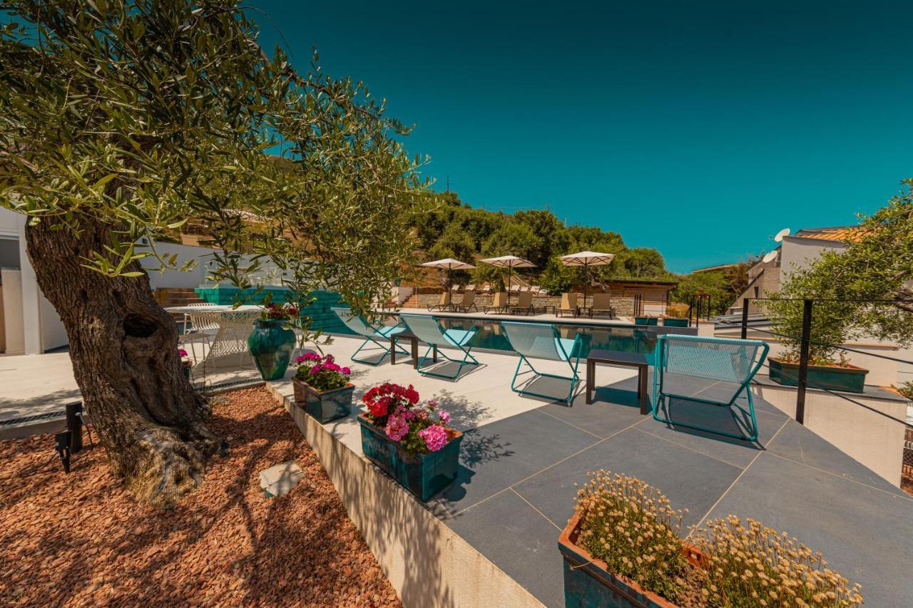 צ'פאלו Villa Toto Resort מראה חיצוני תמונה