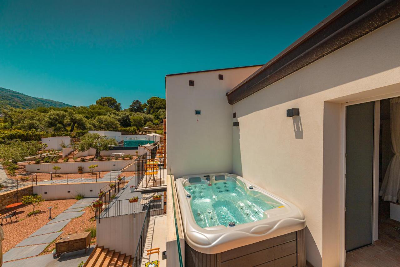 צ'פאלו Villa Toto Resort מראה חיצוני תמונה