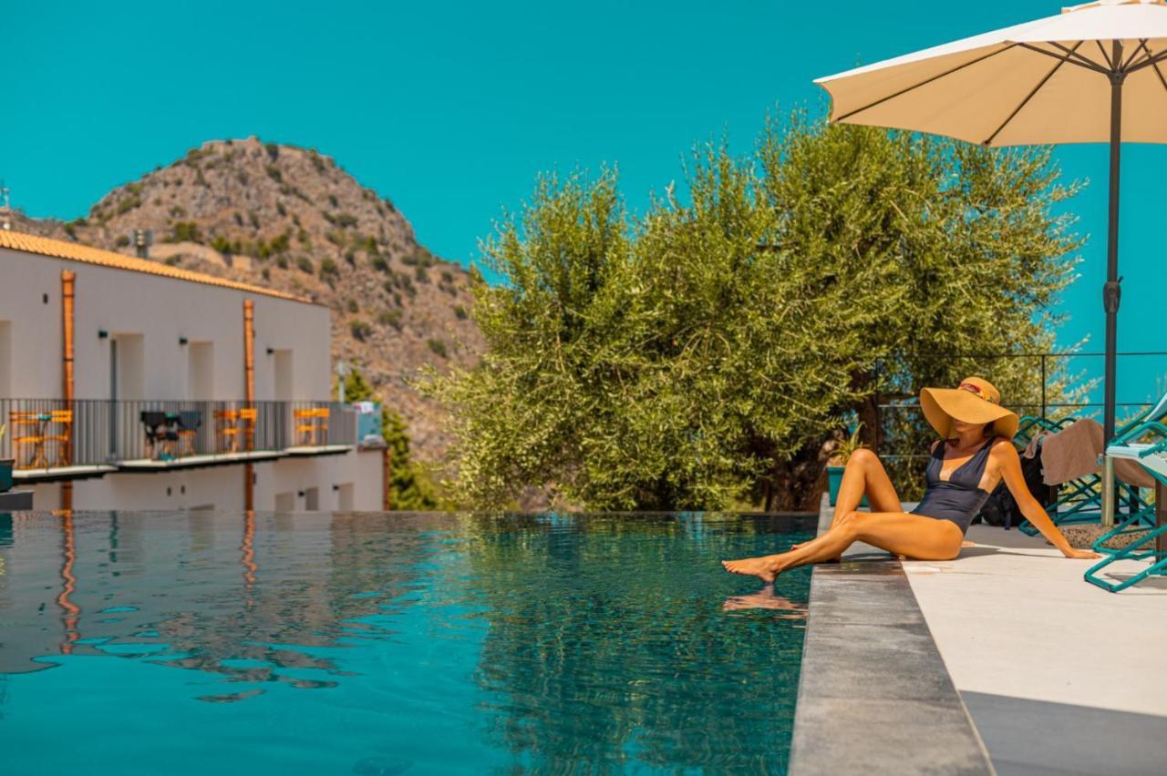 צ'פאלו Villa Toto Resort מראה חיצוני תמונה