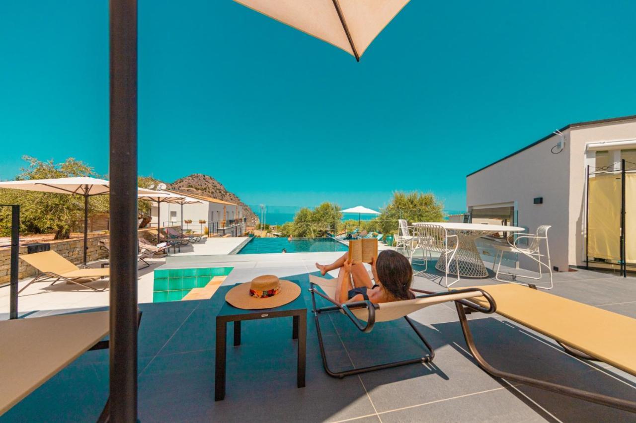 צ'פאלו Villa Toto Resort מראה חיצוני תמונה