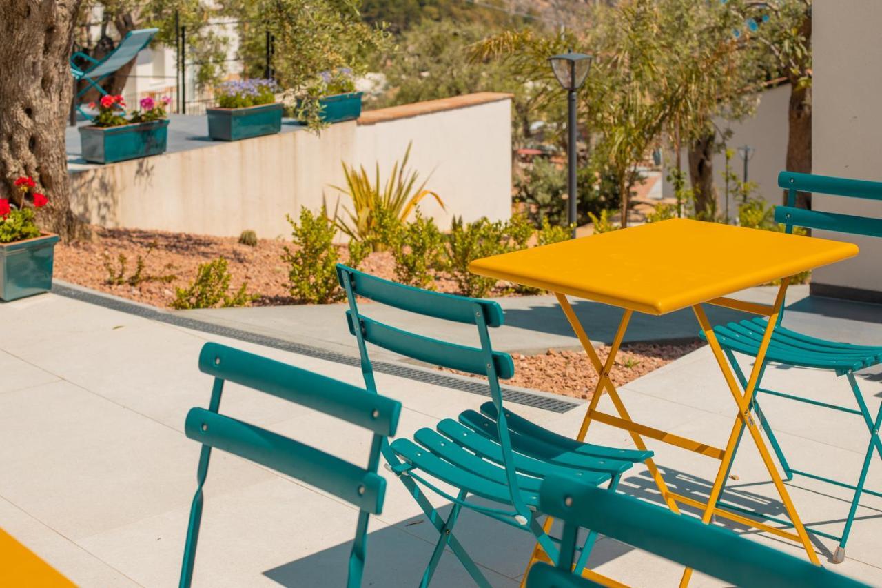 צ'פאלו Villa Toto Resort מראה חיצוני תמונה